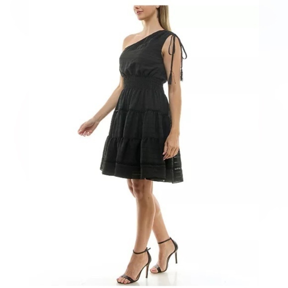 Taylor Seersucker Dress with Smocking Waist M
